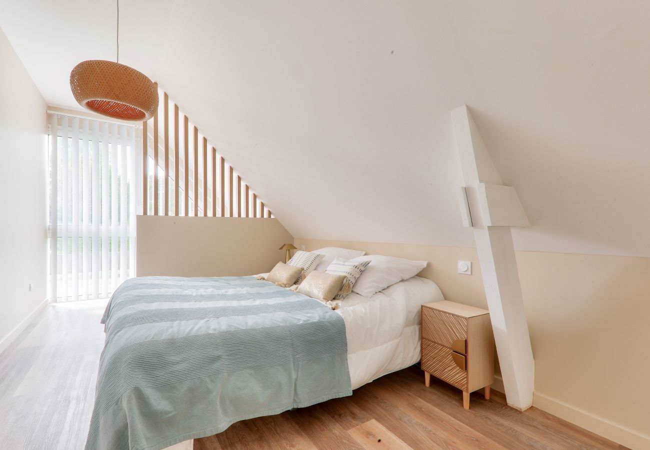 House in Arradon - House for 8 with pool 500m from the beach