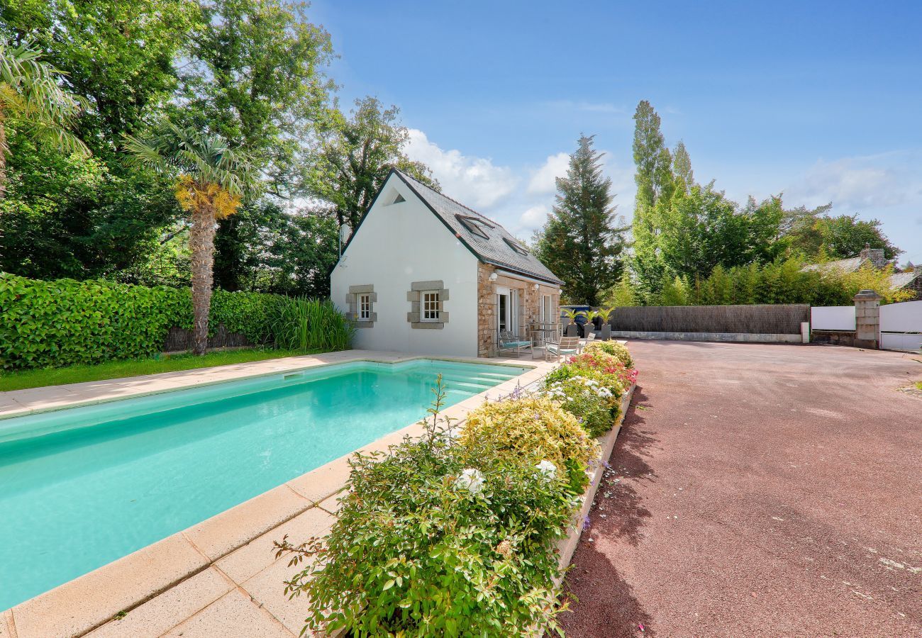 House in Arradon - House for 8 with pool 500m from the beach