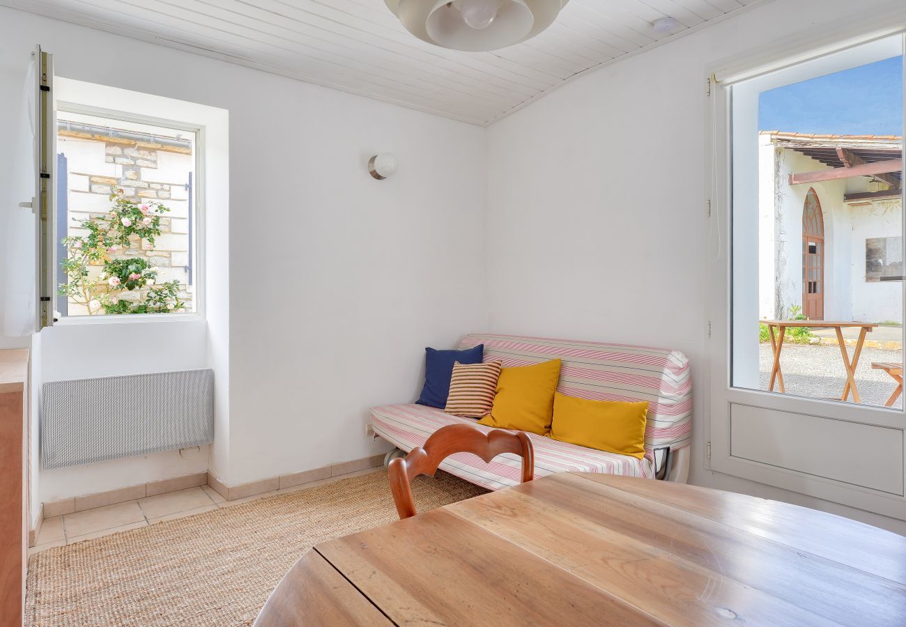 Studio in La Tranche-sur-Mer - Quiet location - 5min from La Terrière beach