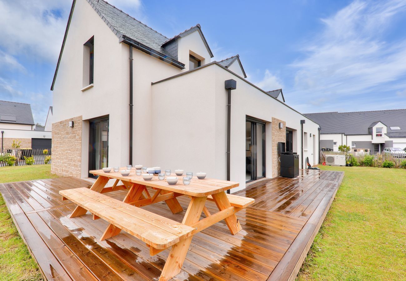 House in Saint-Philibert - 200m from the beach, large house for 10
