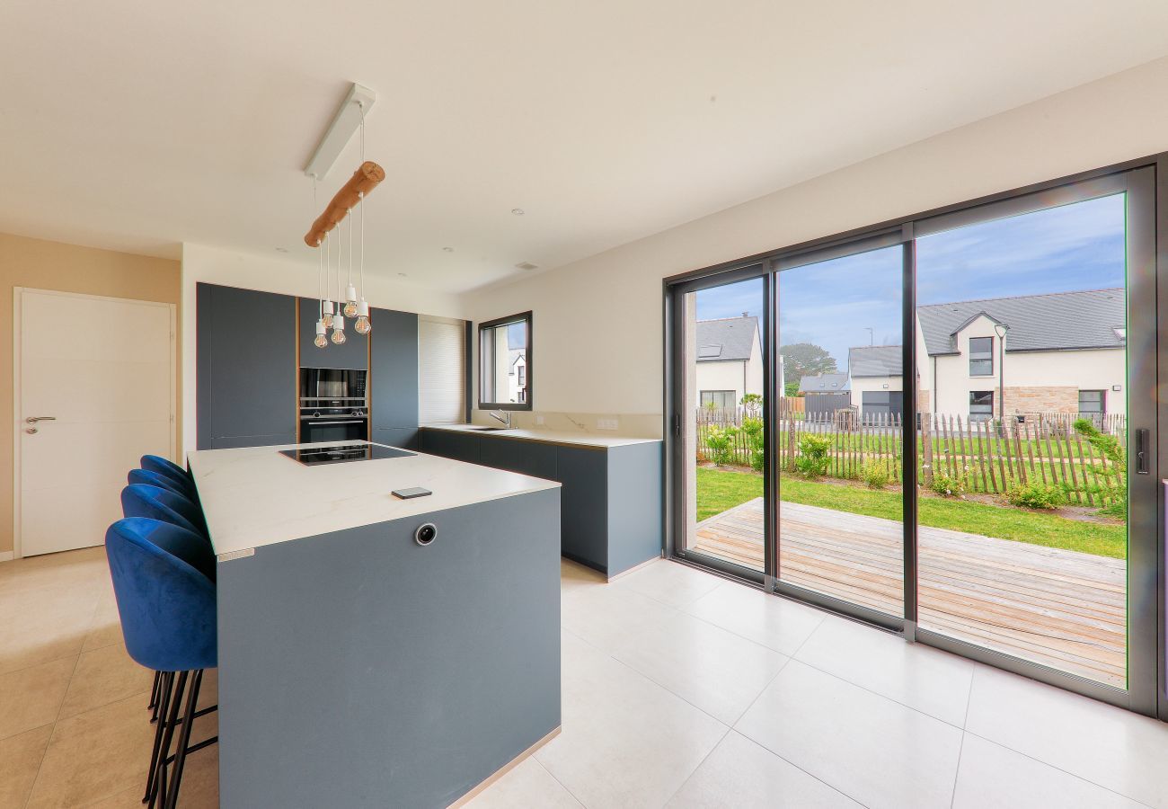House in Saint-Philibert - 200m from the beach, large house for 10