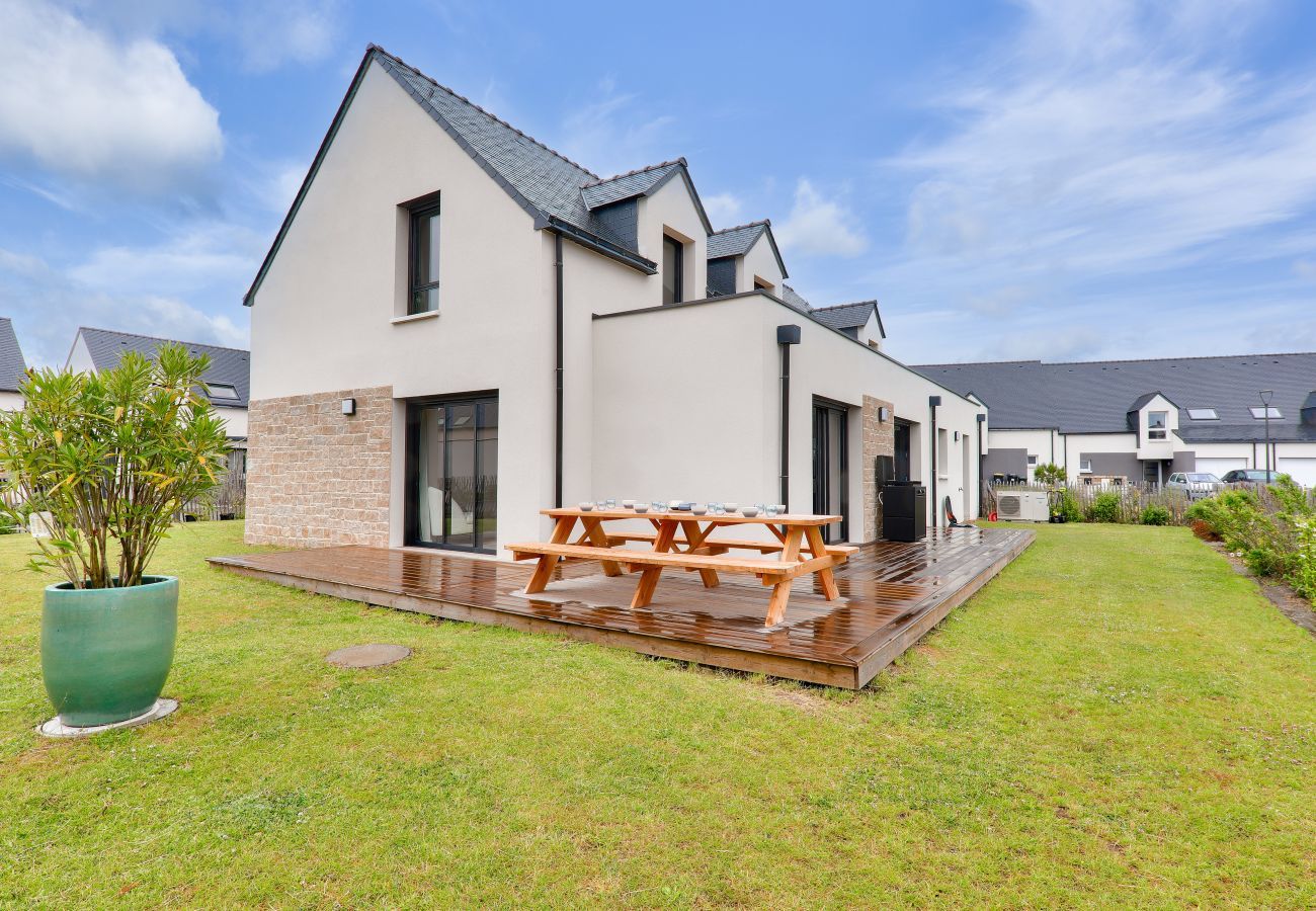House in Saint-Philibert - 200m from the beach, large house for 10