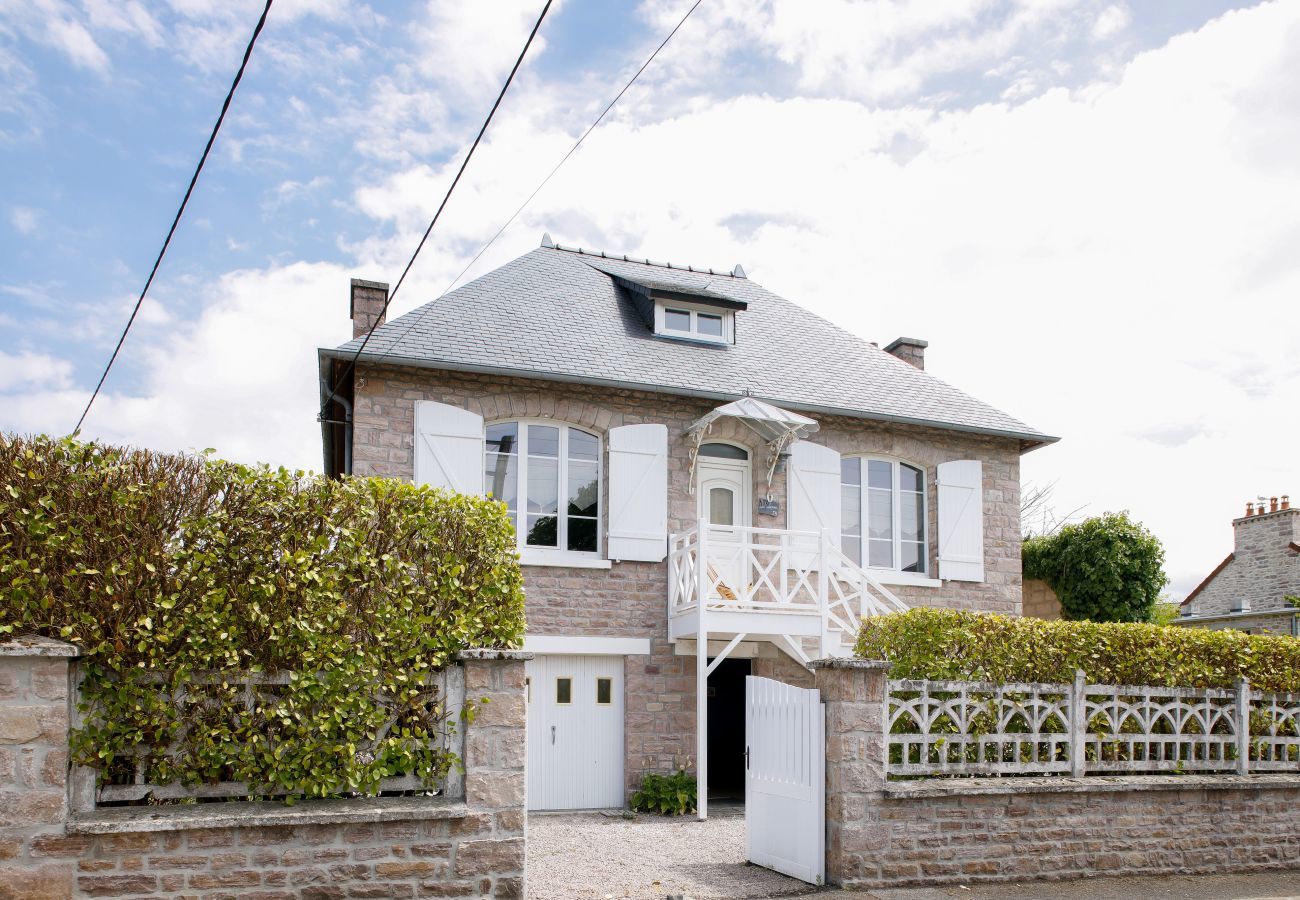 House in Erquy - Unique house for 6 adults and 2 children