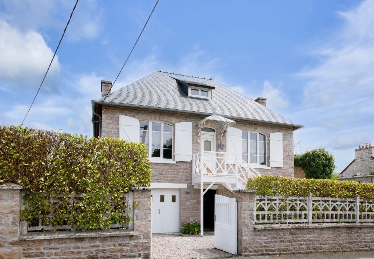 House in Erquy - Unique house for 6 adults and 2 children