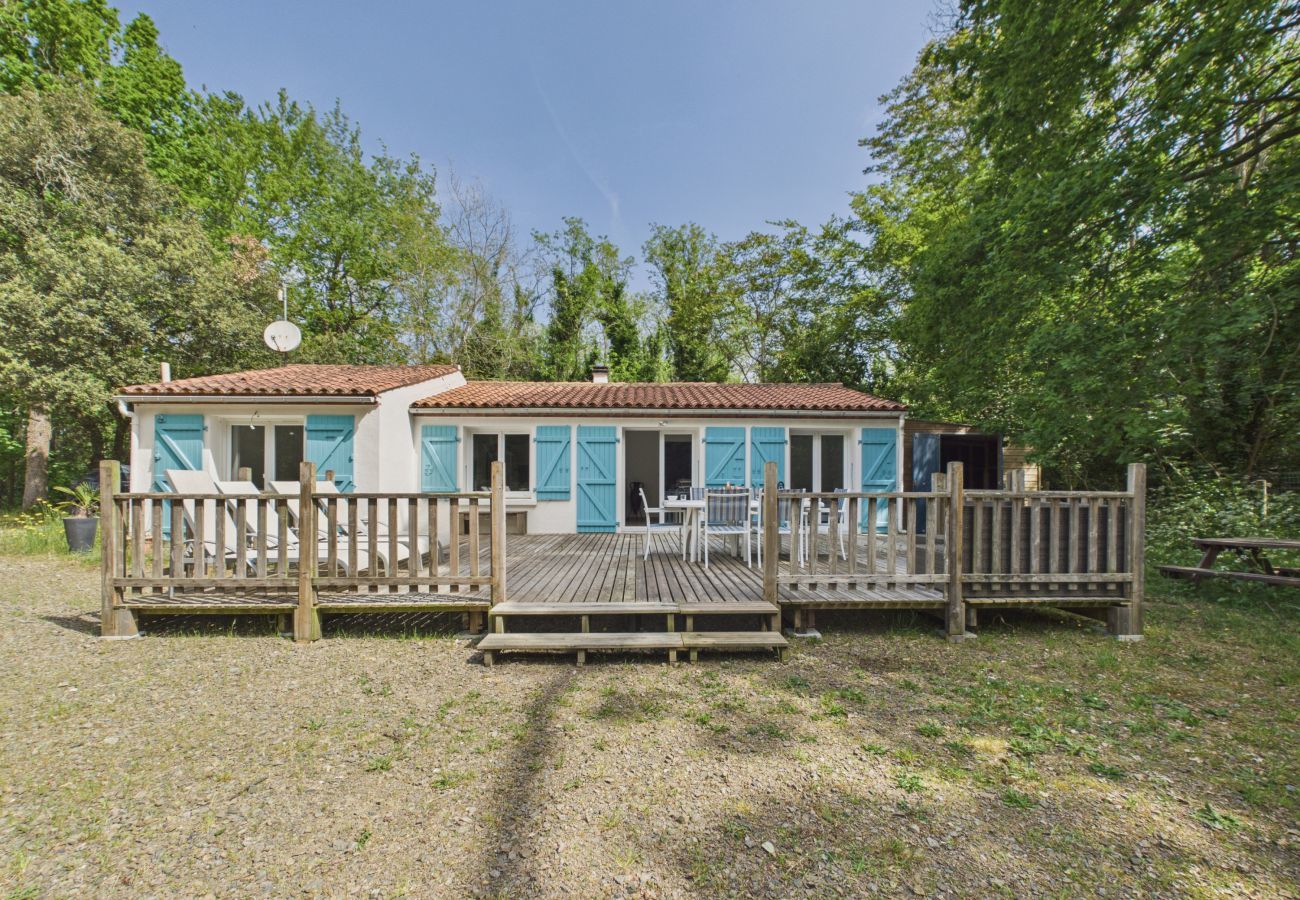 House in Longeville-sur-Mer - 850 from de beach, new house for 6 in the wood
