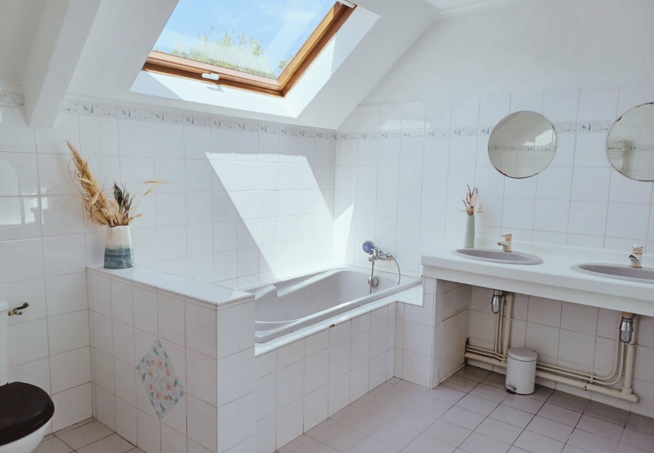 House in Dinard - Quiet house for 6 - Less than 2km from the beach