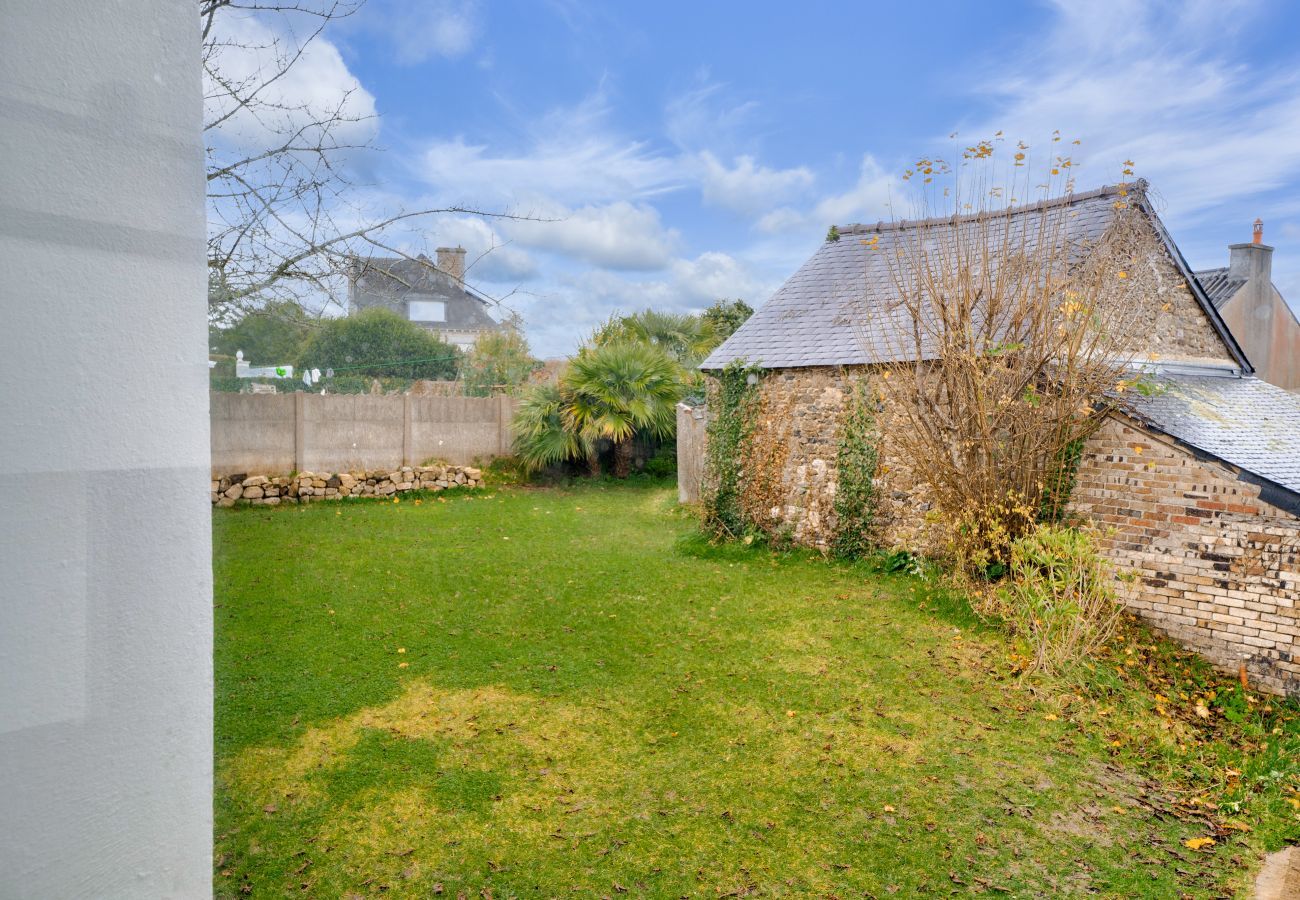 House in Dinard - Quiet house for 6 - Less than 2km from the beach