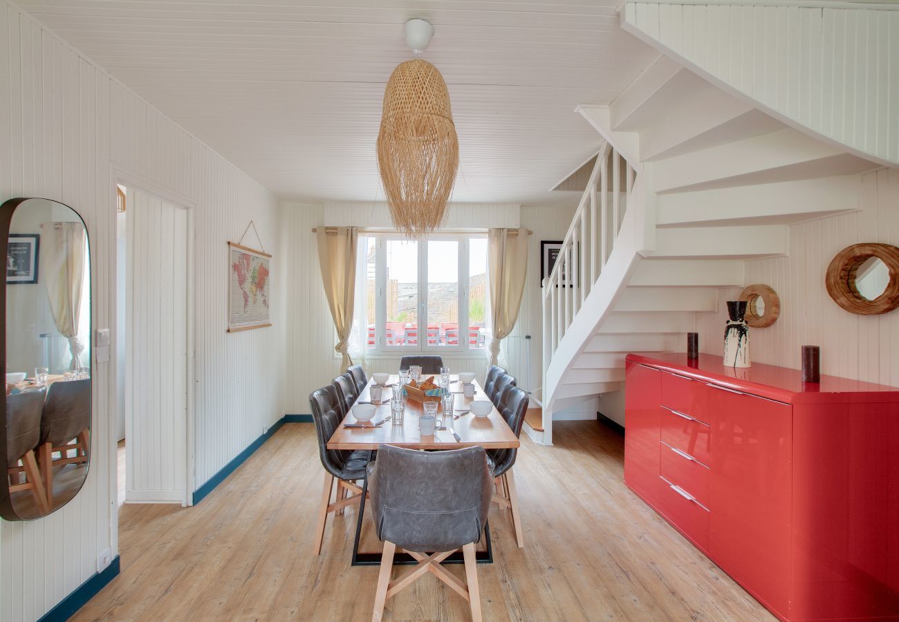 House in Pléneuf-Val-André - 190m from the beach, downtown, house for 8