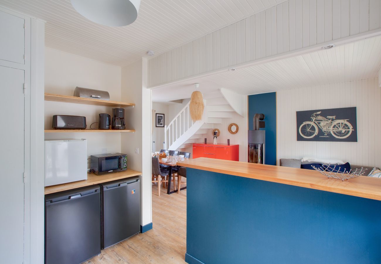 House in Pléneuf-Val-André - 190m from the beach, downtown, house for 8
