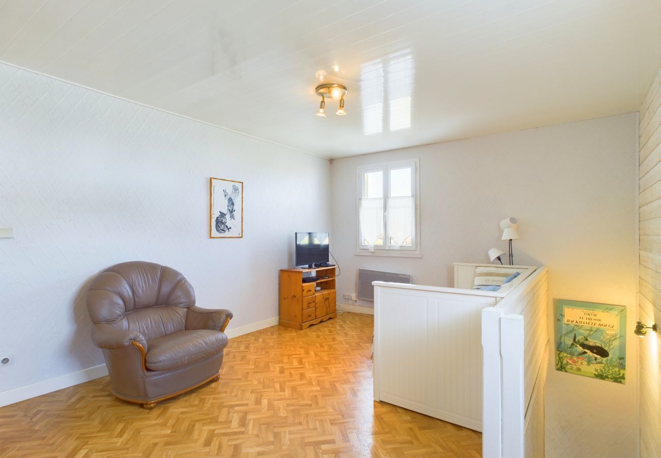 House in Saint-Clément-des-Baleines - 180m from the seaside, house for 11