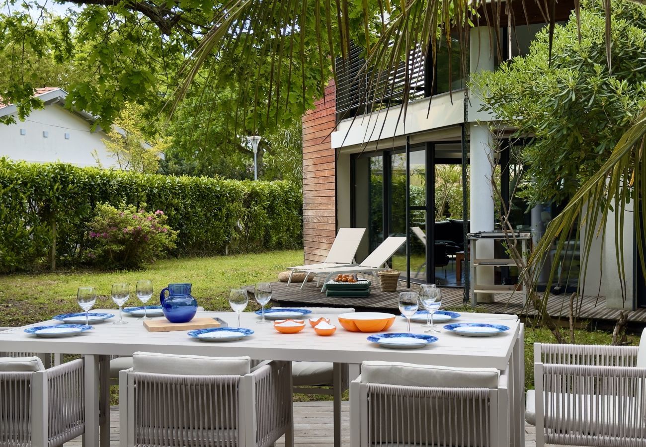 House in Andernos-les-Bains - 950m to beach – architect house 4 adults – 2 kids