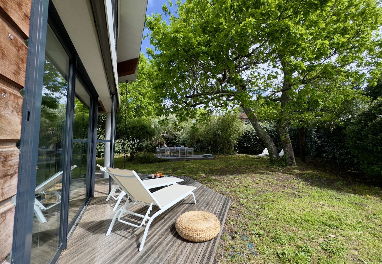 House in Andernos-les-Bains - 950m to beach – architect house 4 adults – 2 kids