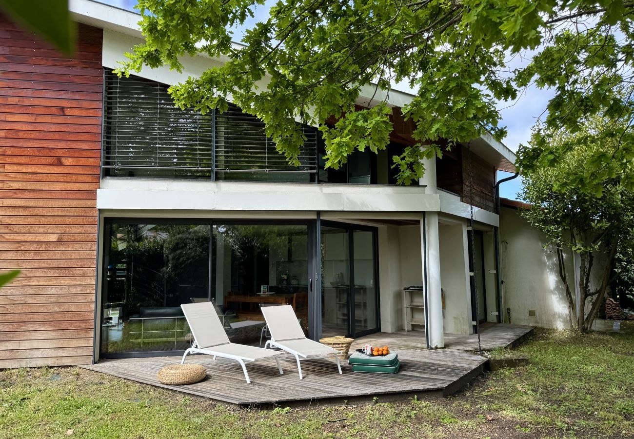 House in Andernos-les-Bains - 950m to beach – architect house 4 adults – 2 kids