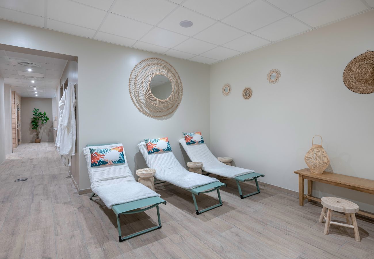 Apartment in Le Pouliguen - flat for 4 with pool and Jacuzzi
