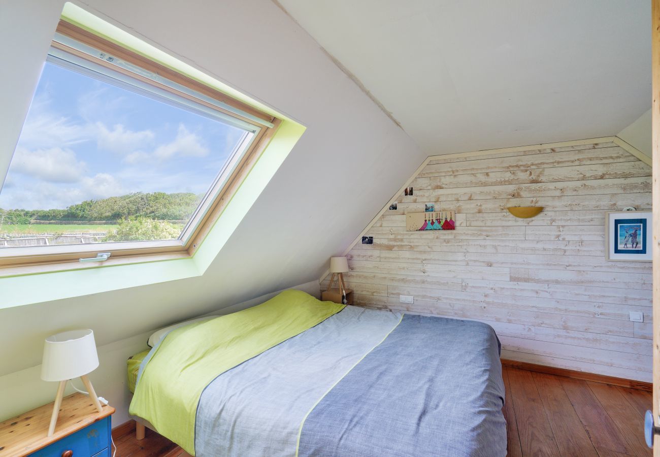 House in Plovan - 1km from the beach, charming cottage for 6