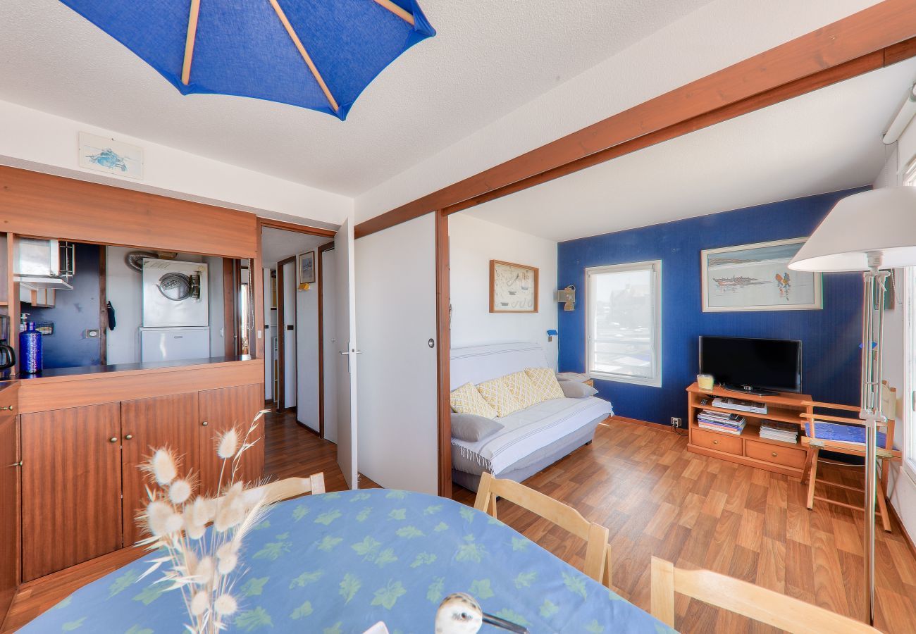 Apartment in Arzon - Le Crouesty, flat for 5 on the harbour with view