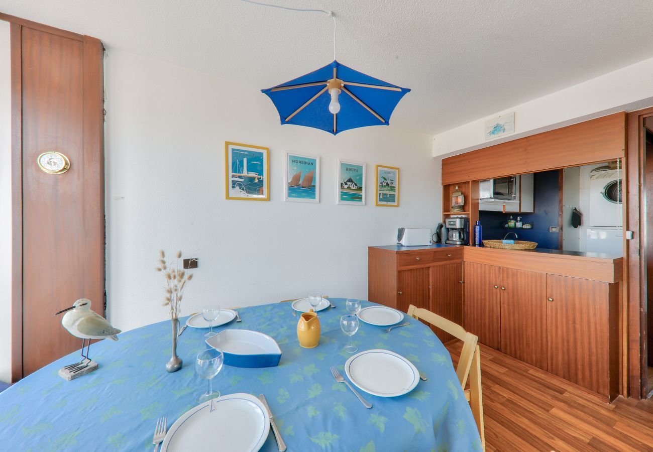 Apartment in Arzon - Le Crouesty, flat for 5 on the harbour with view