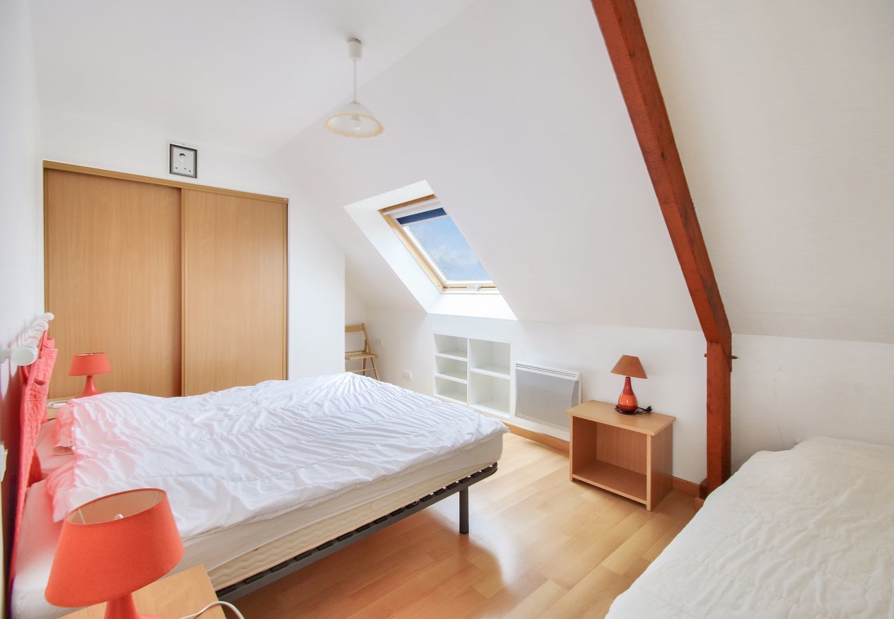 Apartment in Erquy - 850m from the beach, flat for 5 with garden
