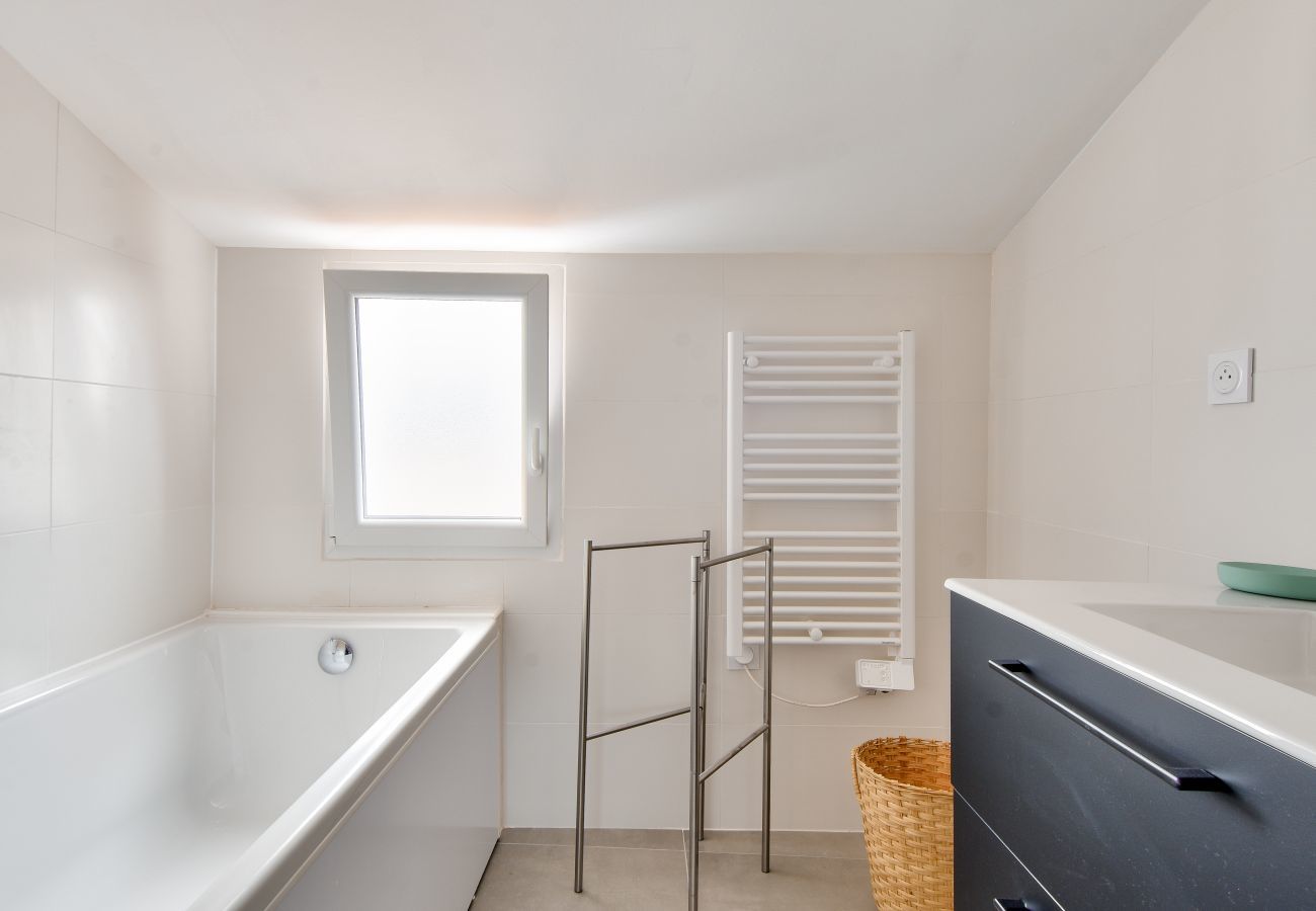 House in Barbâtre - 500m from the beach - House 6 adults & 1 child