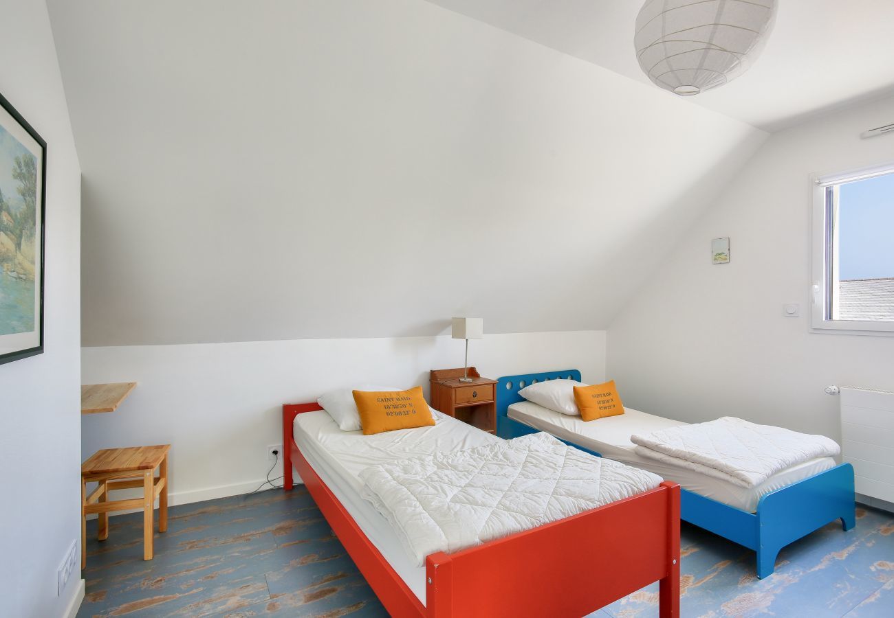 House in Saint-Lunaire - 10 min from 