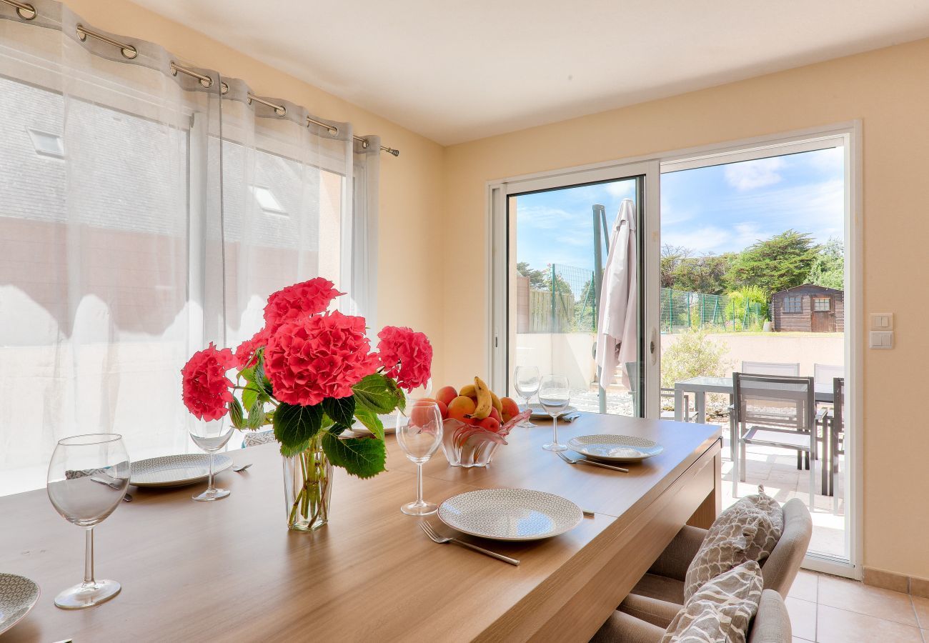 House in Sarzeau - 1km from the beach, nice cottage for 6