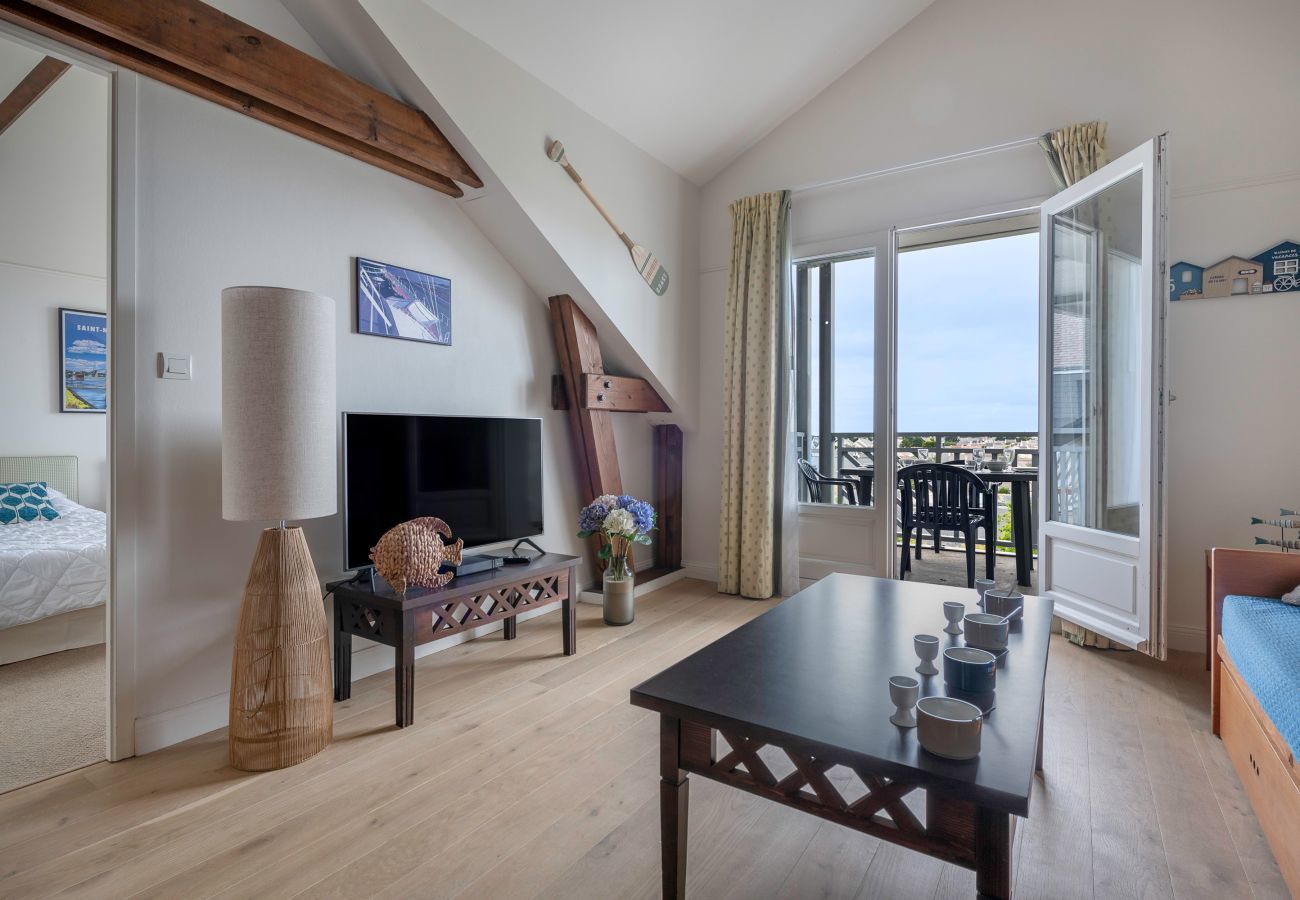 Apartment in Le Croisic - access to the beach, pool, nice flat for 4