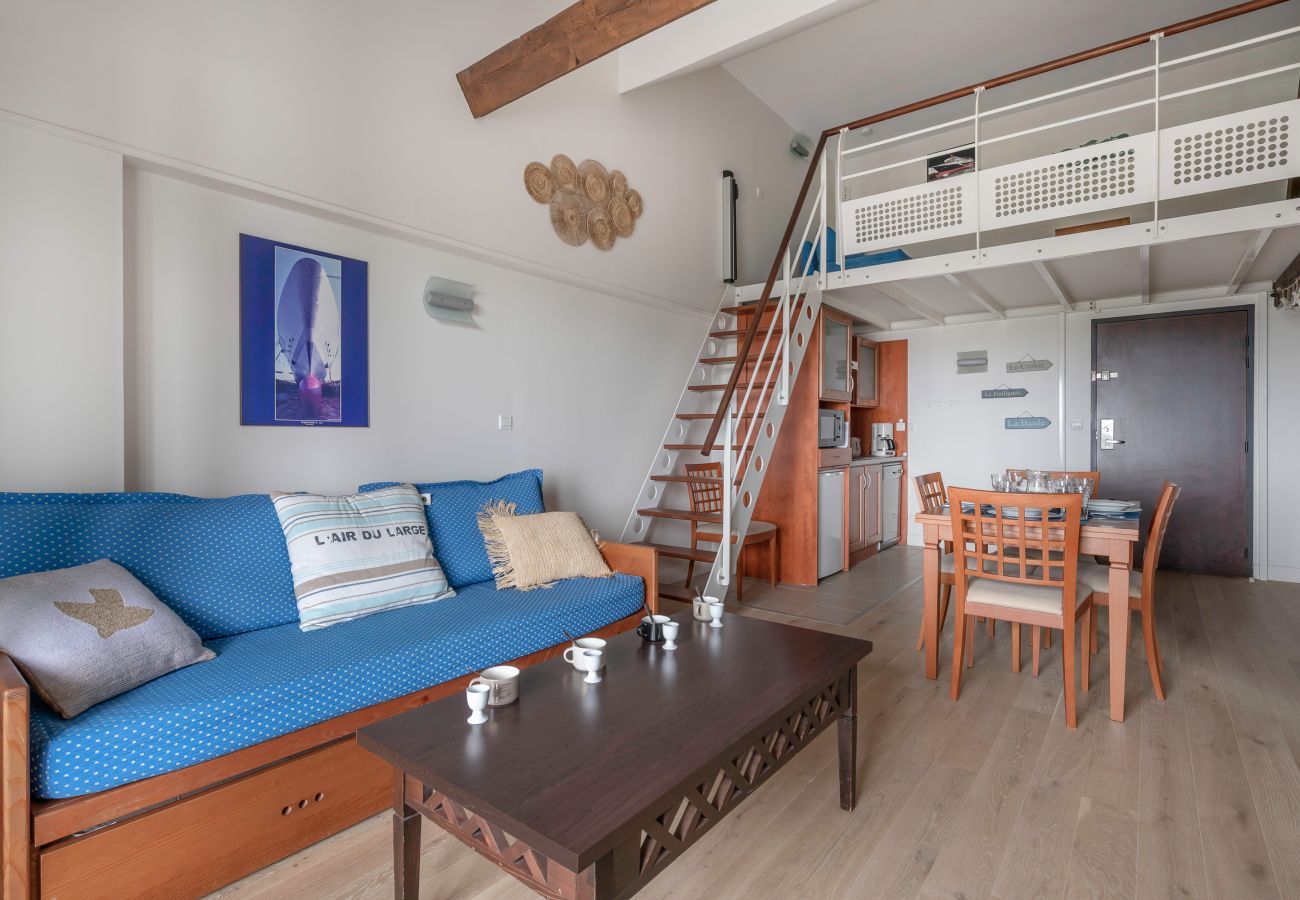 Apartment in Le Croisic - access to the beach, pool, nice flat for 4