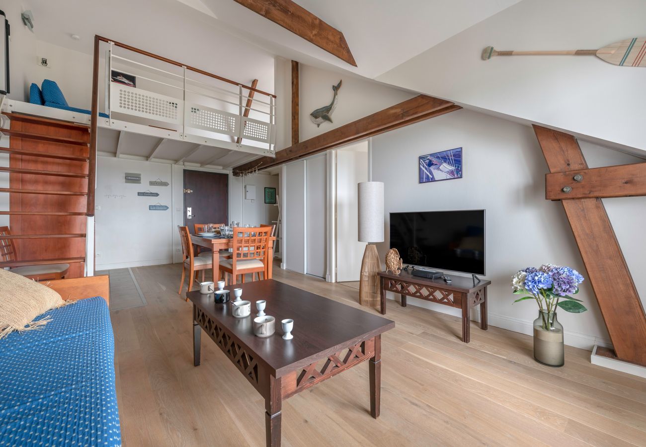 Apartment in Le Croisic - access to the beach, pool, nice flat for 4