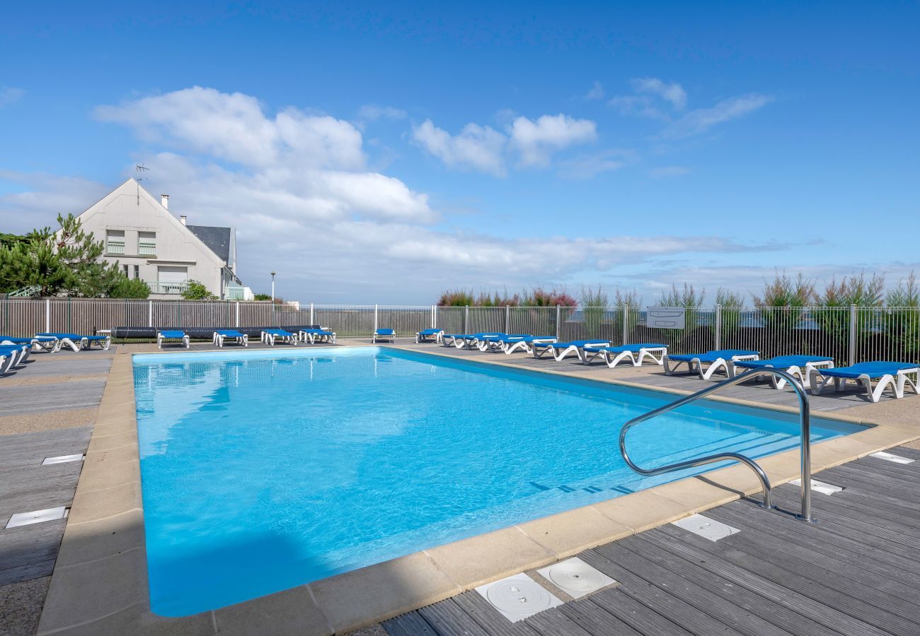 Apartment in Le Croisic - access to the beach, pool, nice flat for 4
