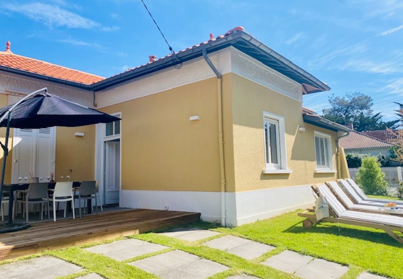 House in Lège-Cap-Ferret - Ferret Lighthouse- Beach 300- House for 10