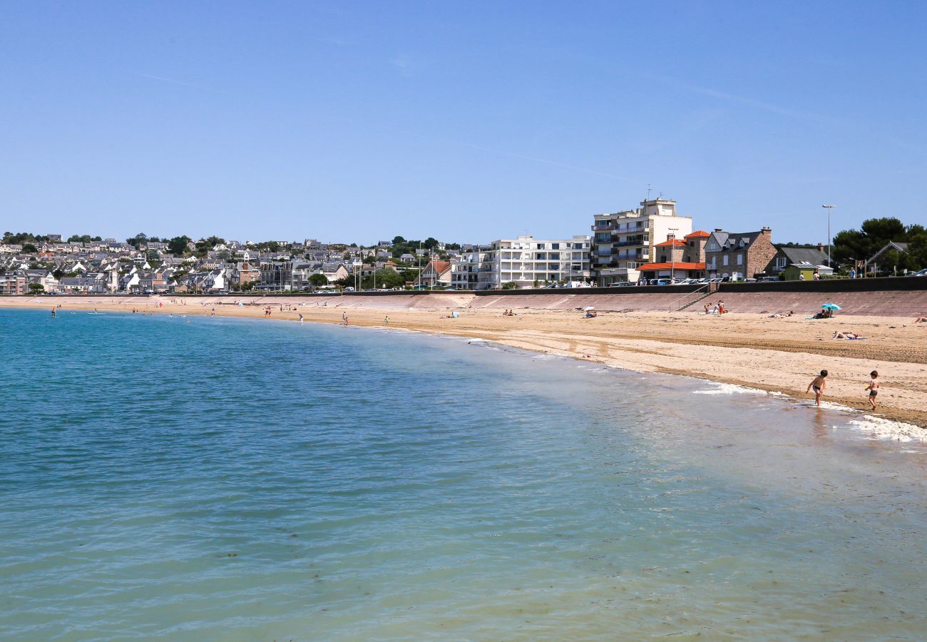 Apartment in Erquy - 25m from the beach, seaview, flat for 4