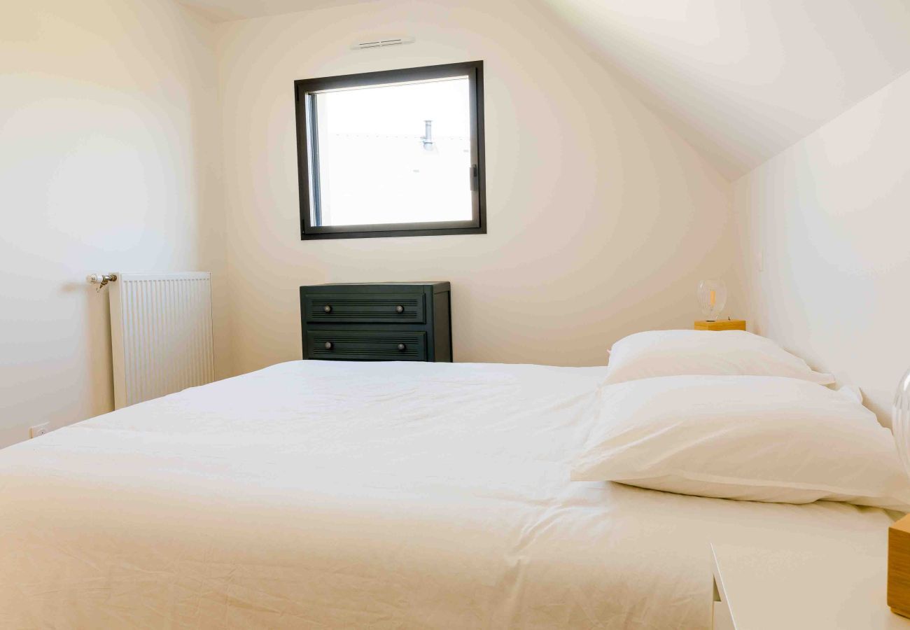 House in Trégunc - 490m from the beach, new house for 8