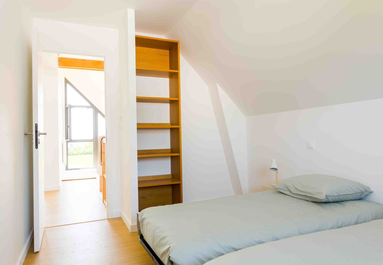 House in Trégunc - 490m from the beach, new house for 8
