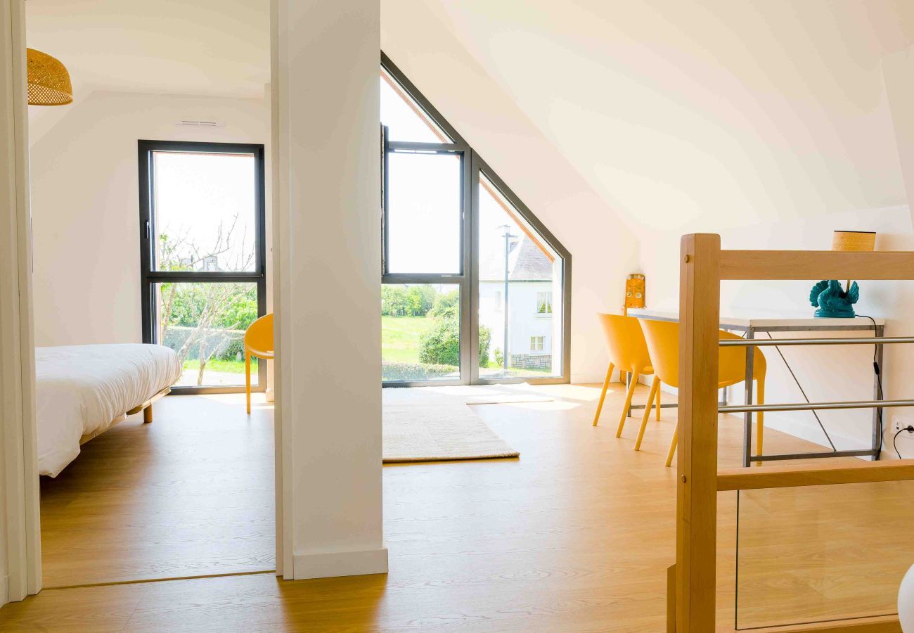 House in Trégunc - 490m from the beach, new house for 8