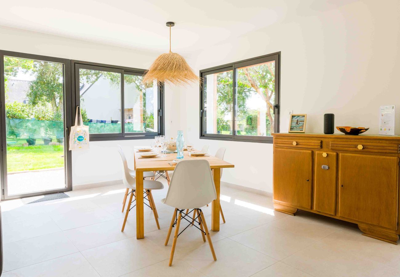 House in Trégunc - 490m from the beach, new house for 8