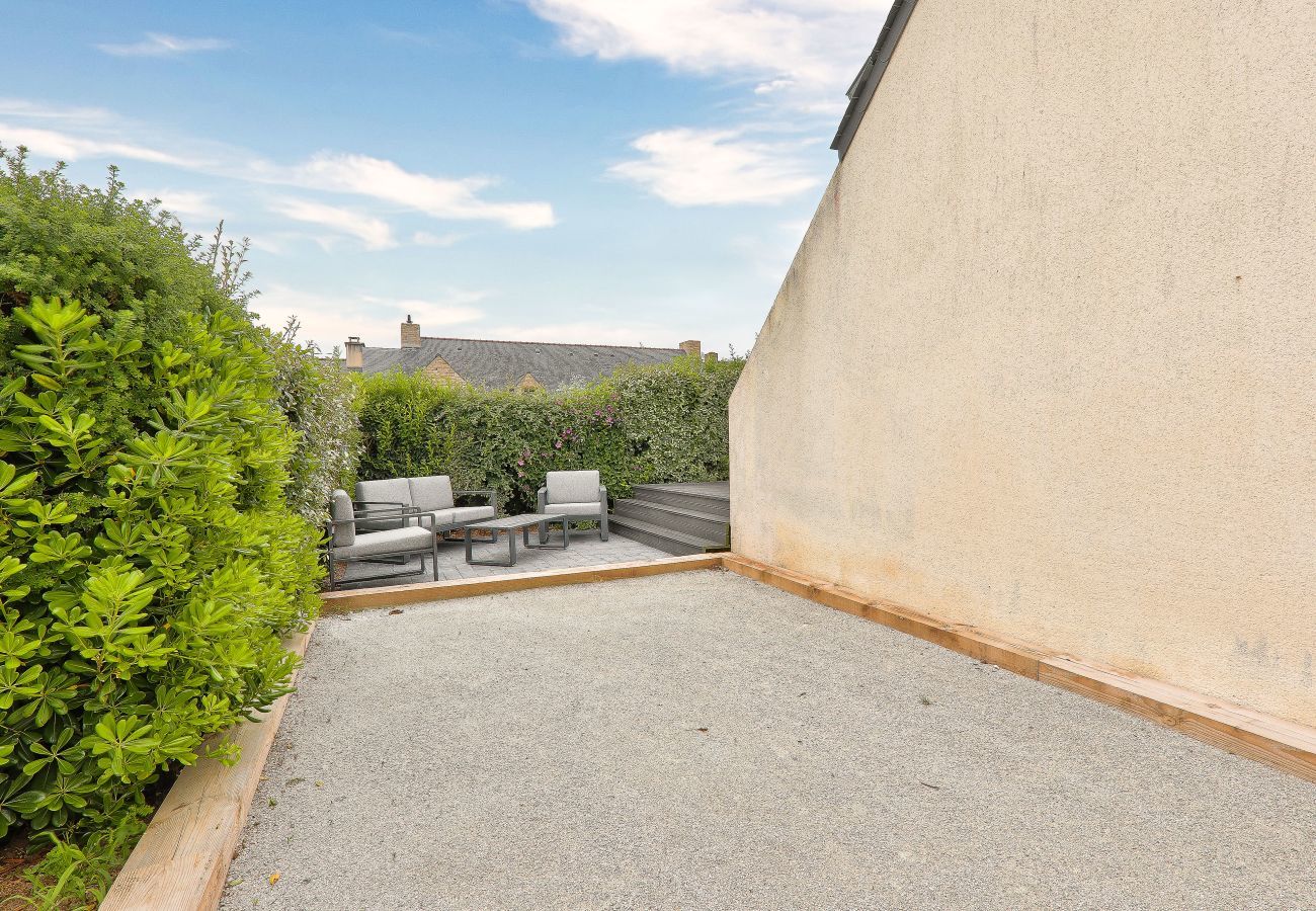House in Arzon - 250m from the beach - Big house for 8