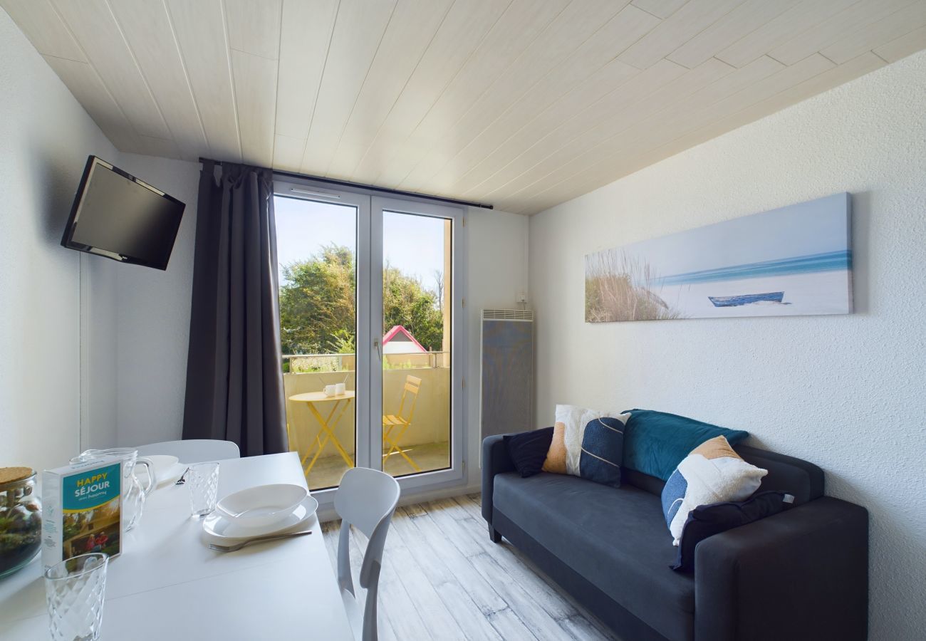 Apartment in Saint-Hilaire-de-Riez - 150m from the Corniche, mezzanine flat for 4