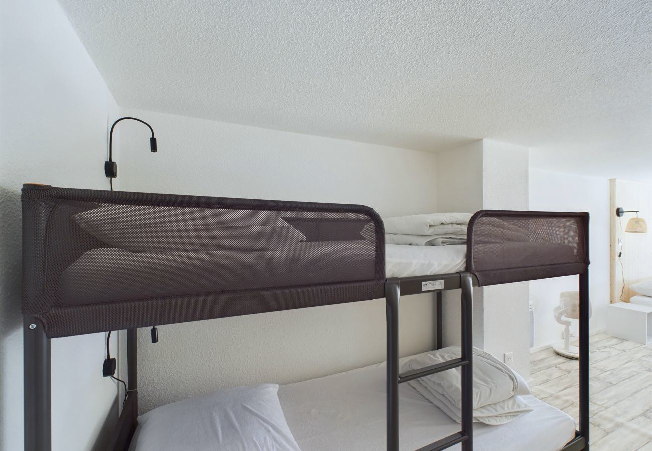 Apartment in Saint-Hilaire-de-Riez - 150m from the Corniche, mezzanine flat for 4