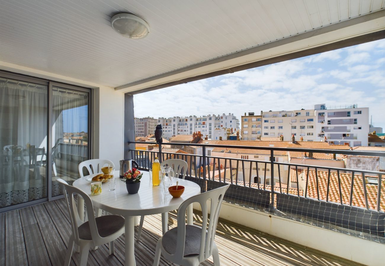 Apartment in Les Sables-d´Olonne - View Sables d'Olonne Harbour- flat for 6