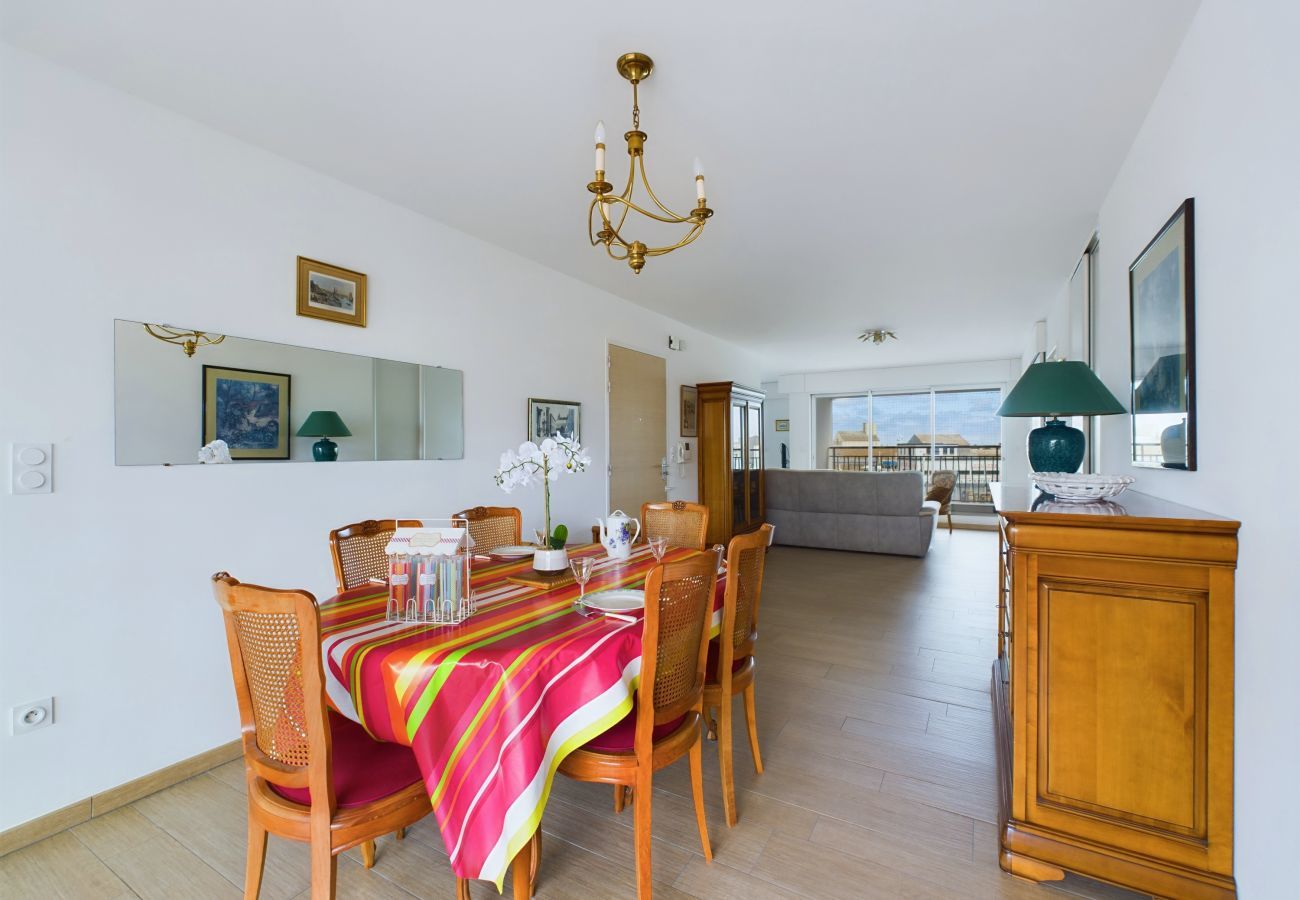Apartment in Les Sables-d´Olonne - View Sables d'Olonne Harbour- flat for 6
