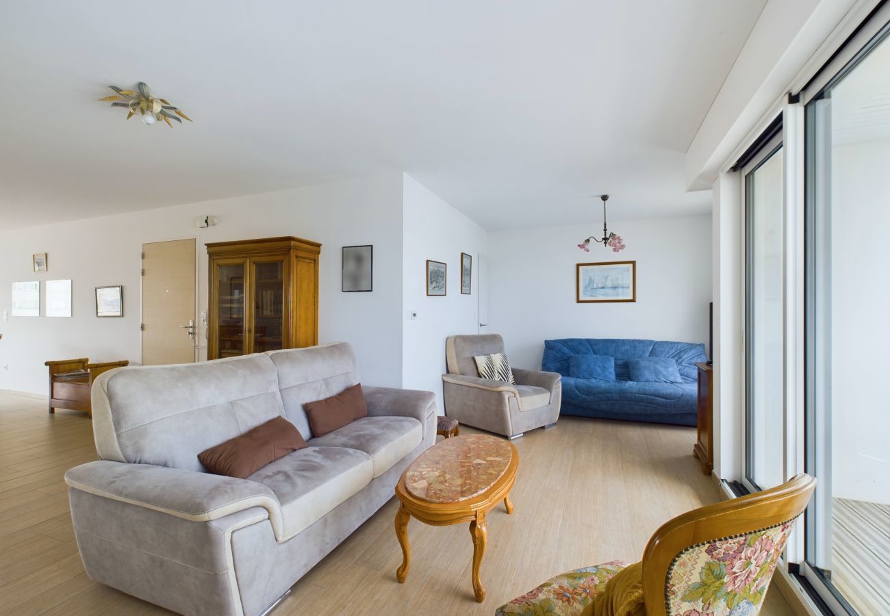 Apartment in Les Sables-d´Olonne - View Sables d'Olonne Harbour- flat for 6