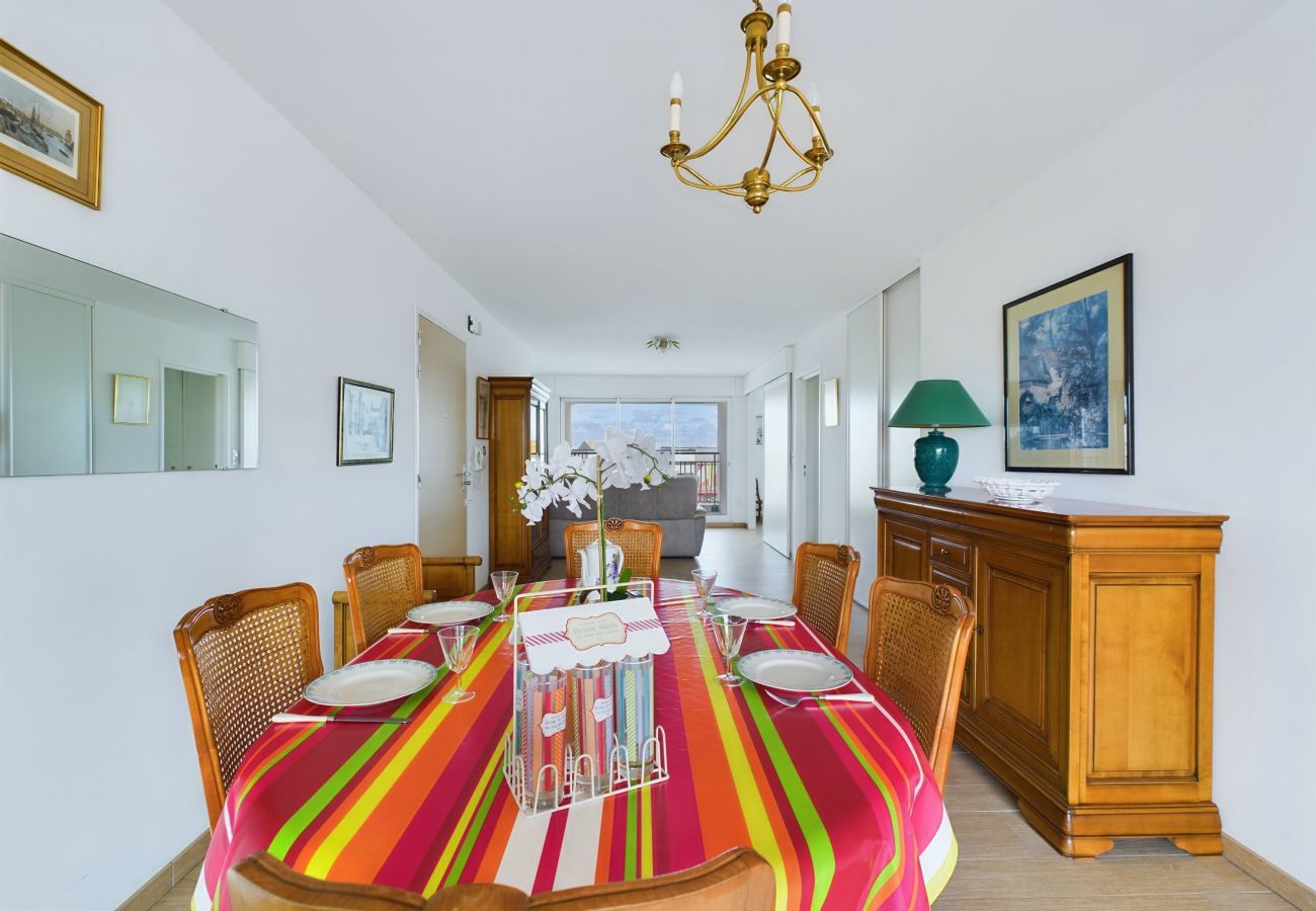 Apartment in Les Sables-d´Olonne - View Sables d'Olonne Harbour- flat for 6