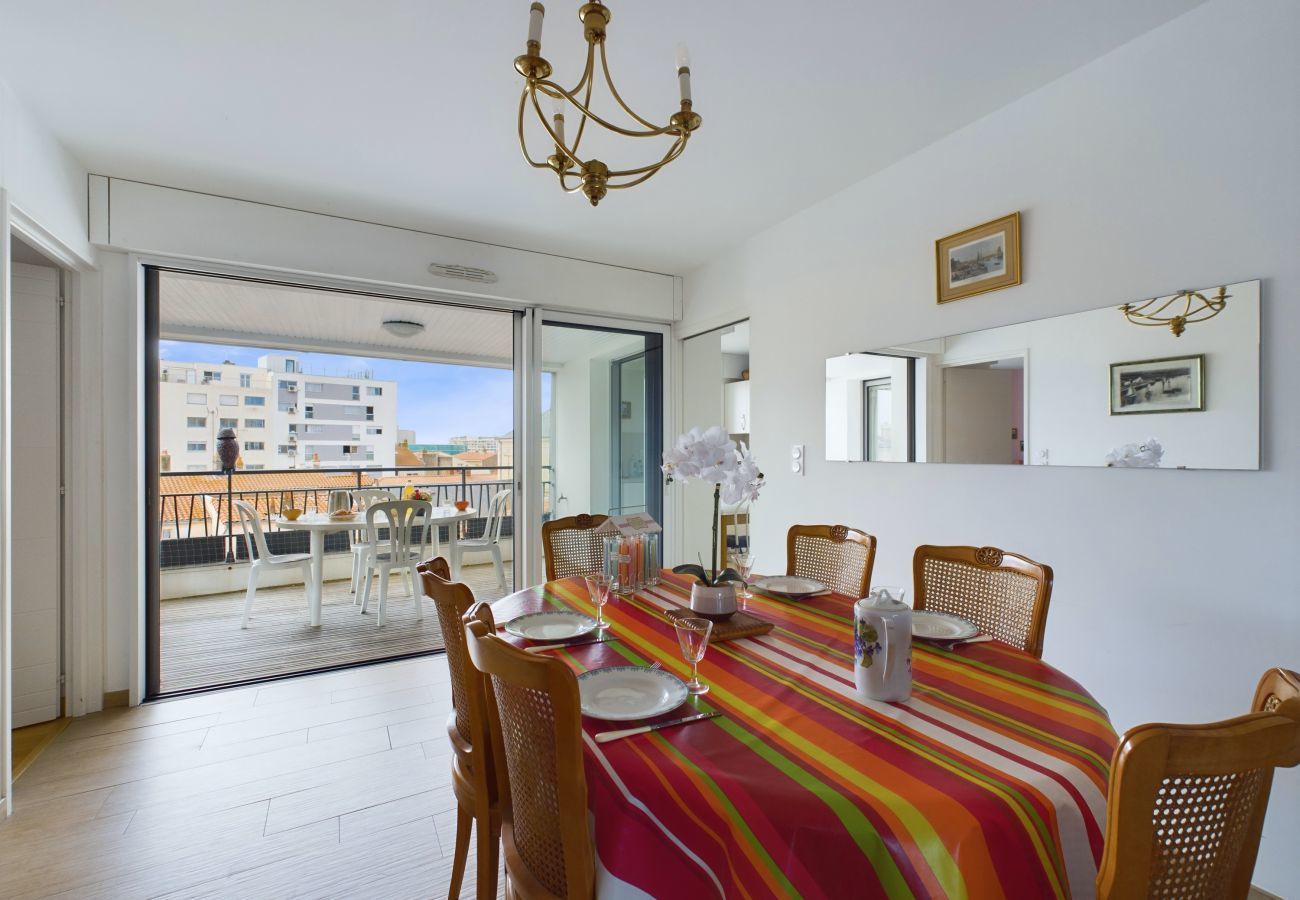 Apartment in Les Sables-d´Olonne - View Sables d'Olonne Harbour- flat for 6