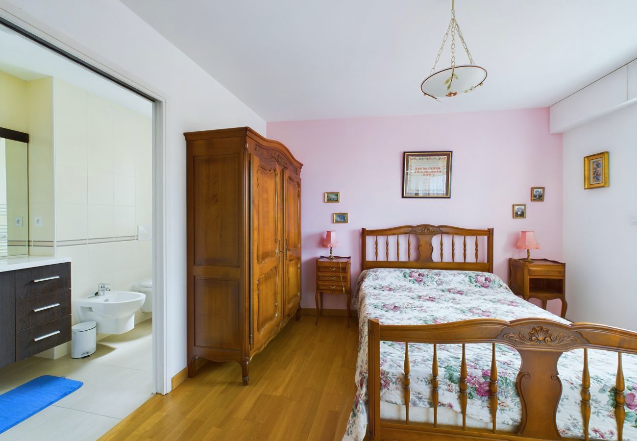 Apartment in Les Sables-d´Olonne - View Sables d'Olonne Harbour- flat for 6