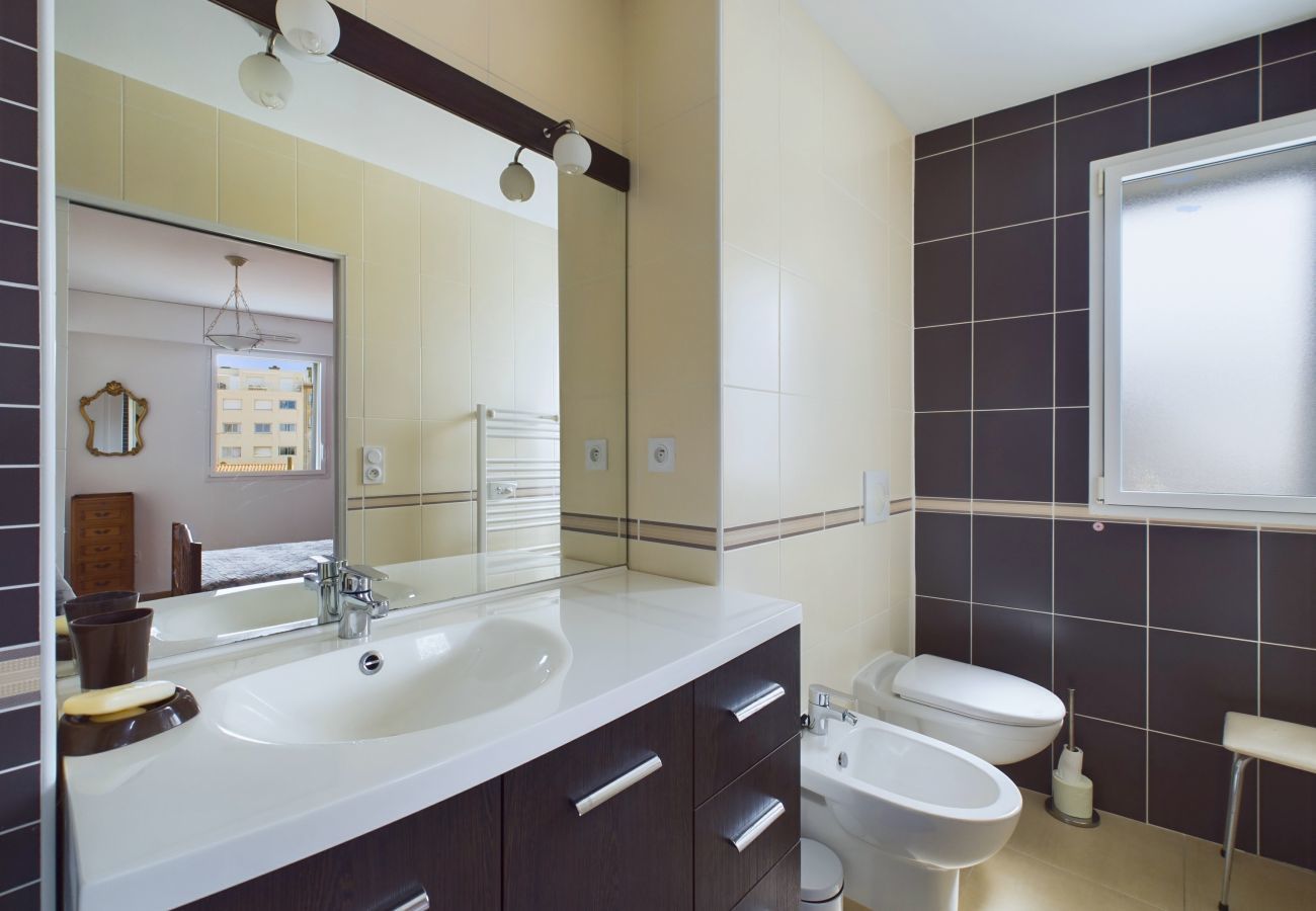 Apartment in Les Sables-d´Olonne - View Sables d'Olonne Harbour- flat for 6