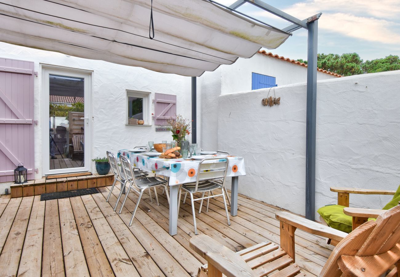 House in La Guérinière - Nice house for 7 - 300 m from the beach - Dunes 