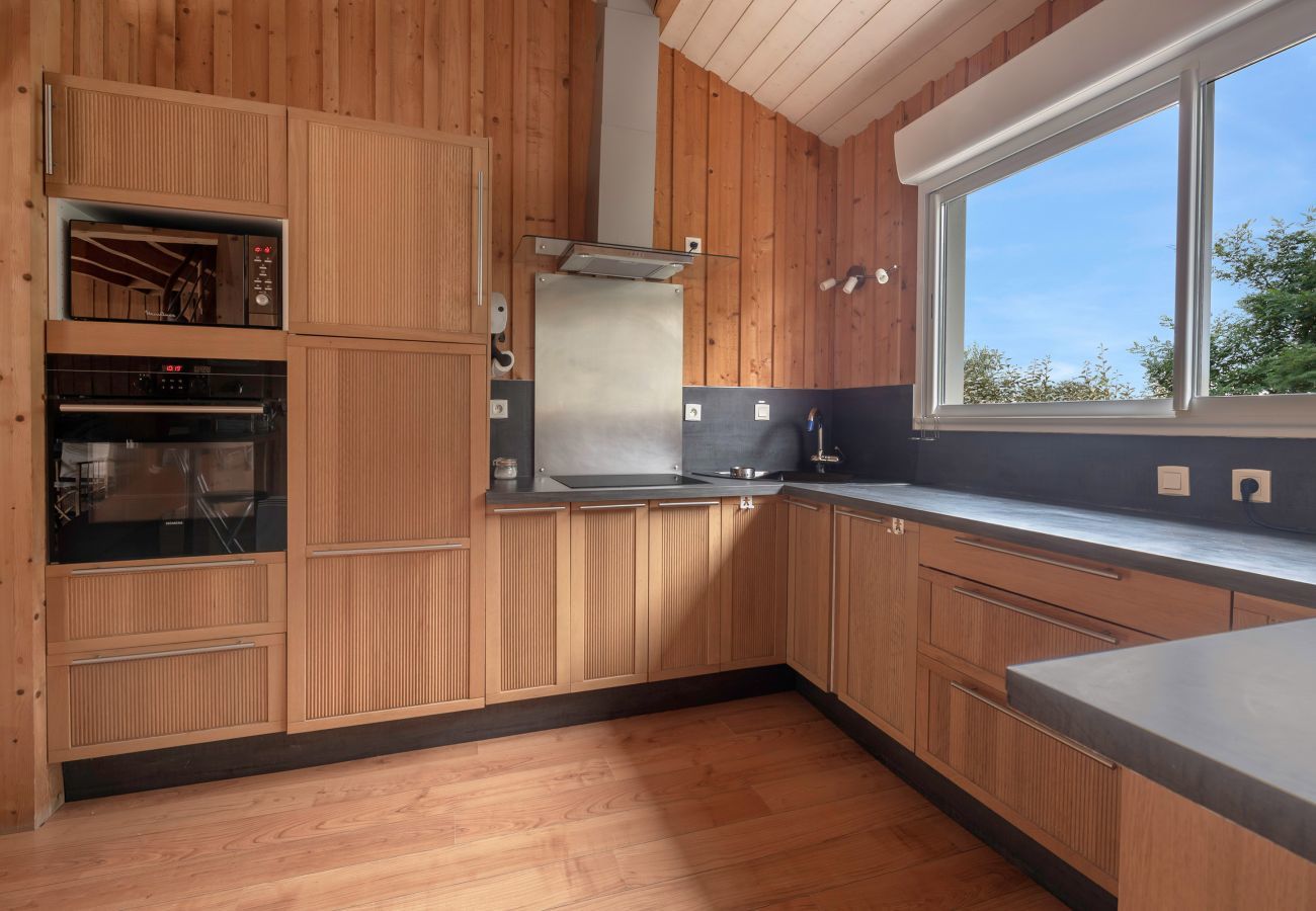 House in Saint-Michel-Chef-Chef - House for 8 people - 300m from the beach