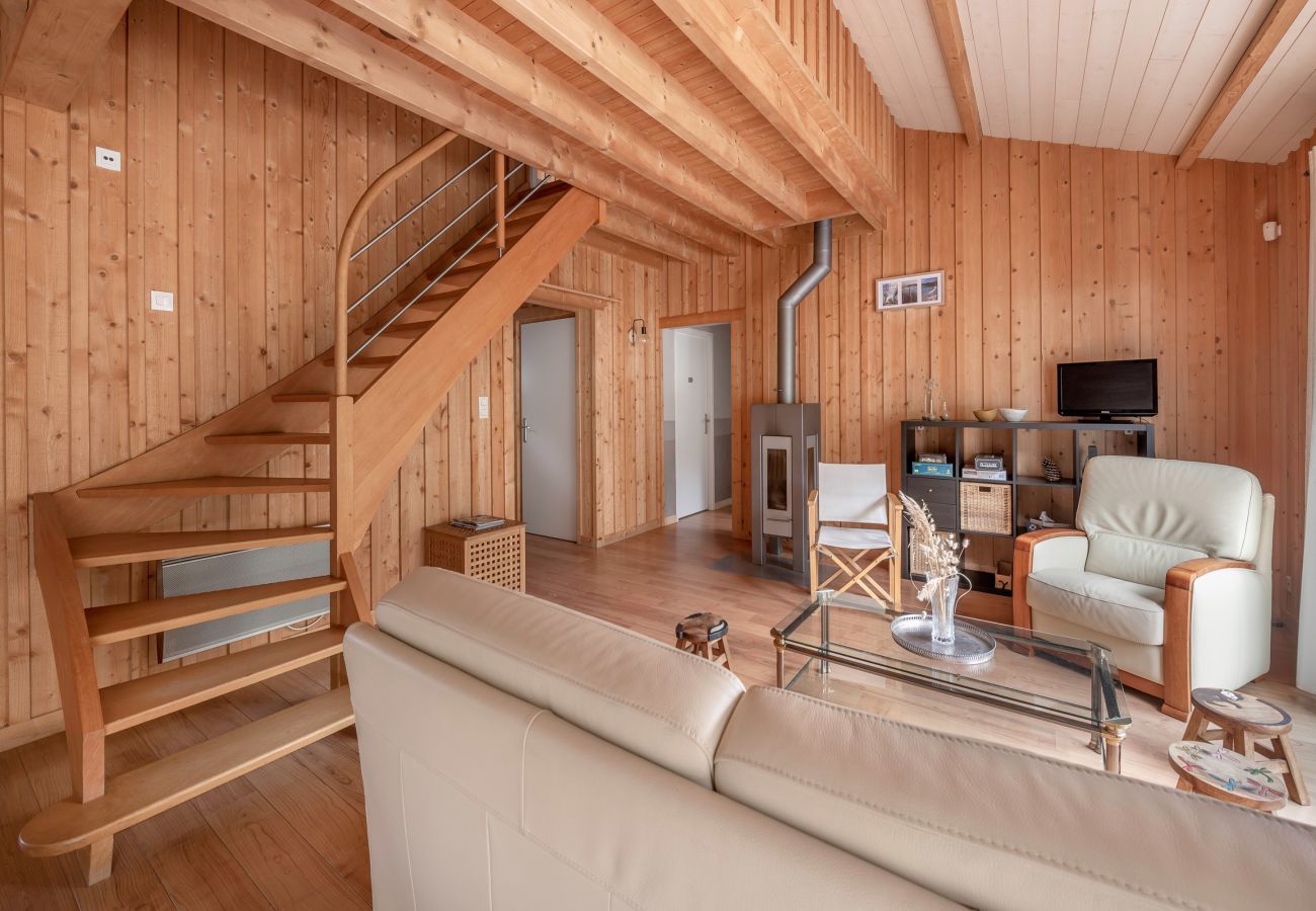 House in Saint-Michel-Chef-Chef - House for 8 people - 300m from the beach