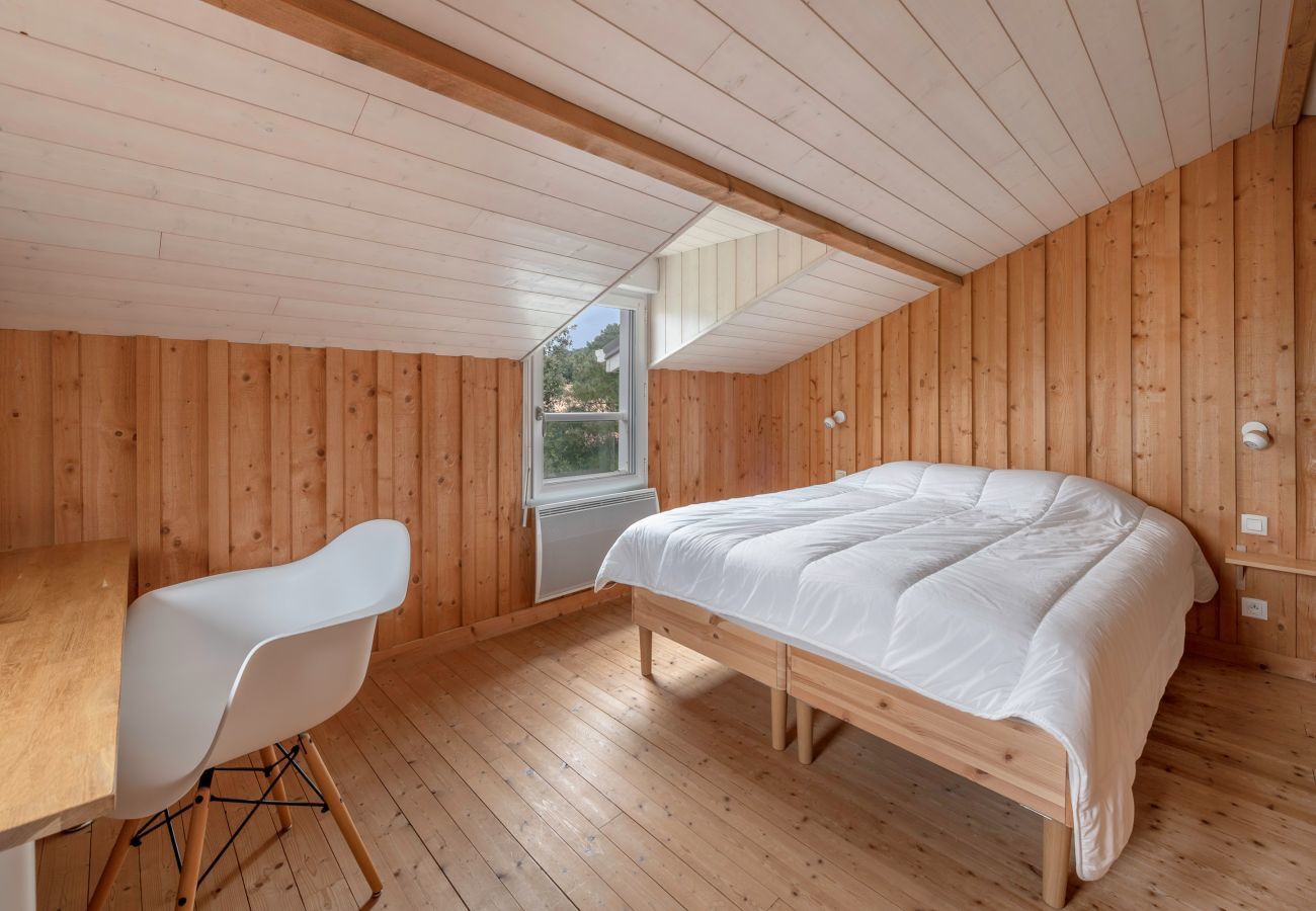 House in Saint-Michel-Chef-Chef - House for 8 people - 300m from the beach