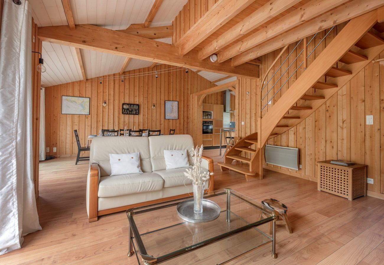 House in Saint-Michel-Chef-Chef - House for 8 people - 300m from the beach